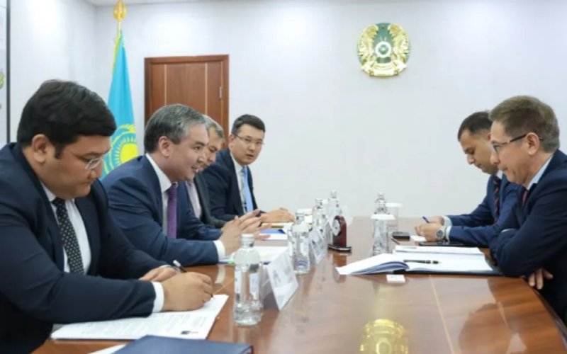 Ózbekstan men Qazaqstan ónerkásiptik kooperatsııany keńeıtedi Ózbekstan men Qazaqstan ónerkásiptik kooperatsııany keńeıtedi