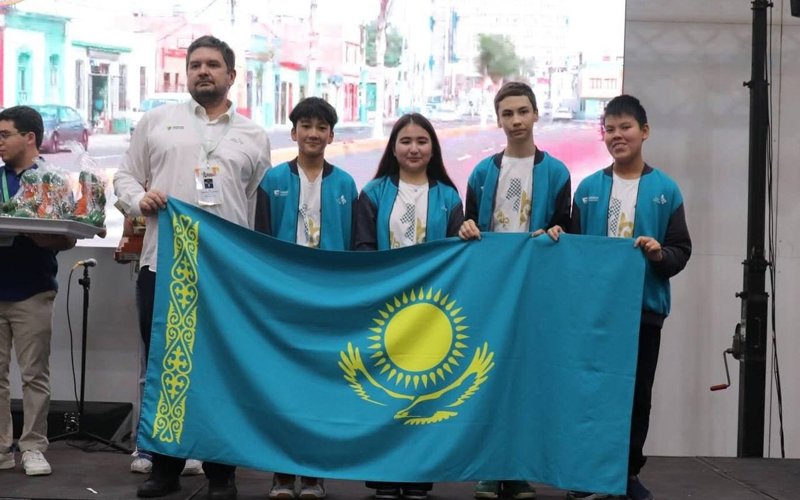 Kazakh team wins bronze at World Youth Chess Olympiad Kazakh chess players