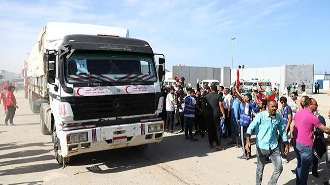 Pákistan Gaza sektoryna 100 tonna azyq-túli jiberdi