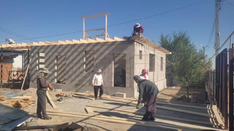 Семье Шерзата Болата строят новый дом 