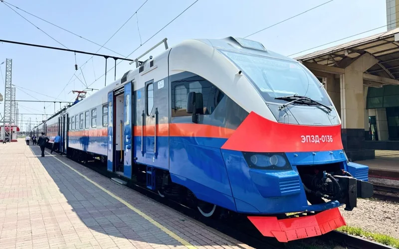 «Бурабай-Экспресс»: первый пригородный поезд в Казахстане с интернетом Starlink