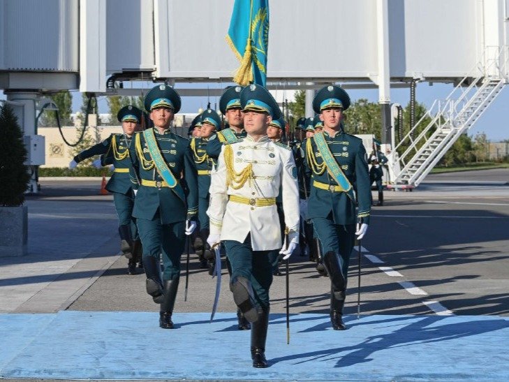 Король Иордании прибыл с визитом в Астану