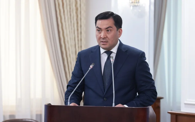   Erlan Aqkenjenov