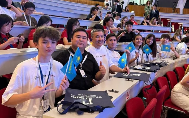 Казахстанские школьники победили на Международной олимпиаде по экономике в Греции