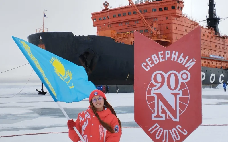 Костанайская школьница побывала на Северном полюсе в составе международной экспедиции