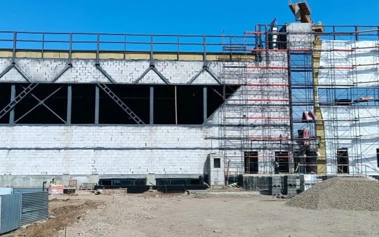 Строящийся на возвращенные активы дворец спорта хотят завершить до конца года в Кокшетау