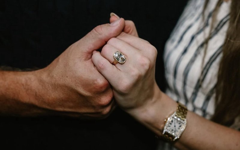 Taylor Swift and Travis Kelce announce engagement Taylor Swift and Travis Kelce