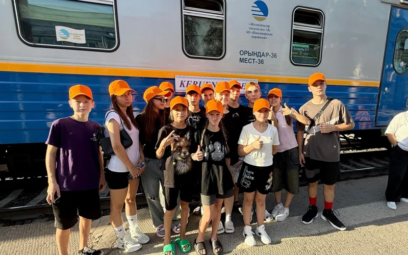 Более 130 пассажиров отправились в путешествие на турпоезде «Keruen Express»
