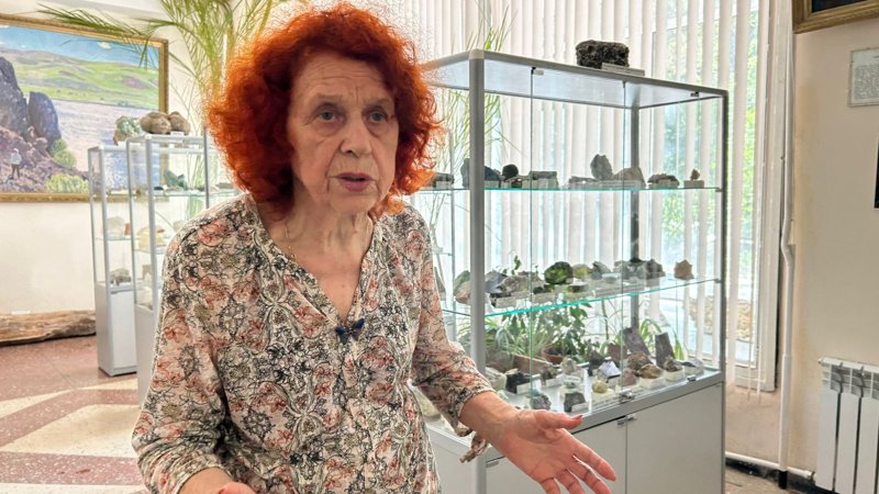 Elimizdegi jalǵyz kollektsııalyq tas qoryn jáne geologııalyq kórmeni saqtaı alamyz ba Elimizdegi jalǵyz kollektsııalyq tas qoryn jáne geologııalyq kórmeni saqtaı alamyz ba