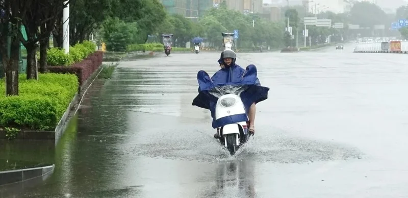 Пекин и Тяньцзинь ввели режим экстренного реагирования на наводнения