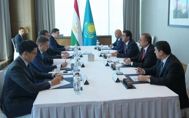 Dushanbe explores Astana's experience in building modern infrastructure, logistics facilities