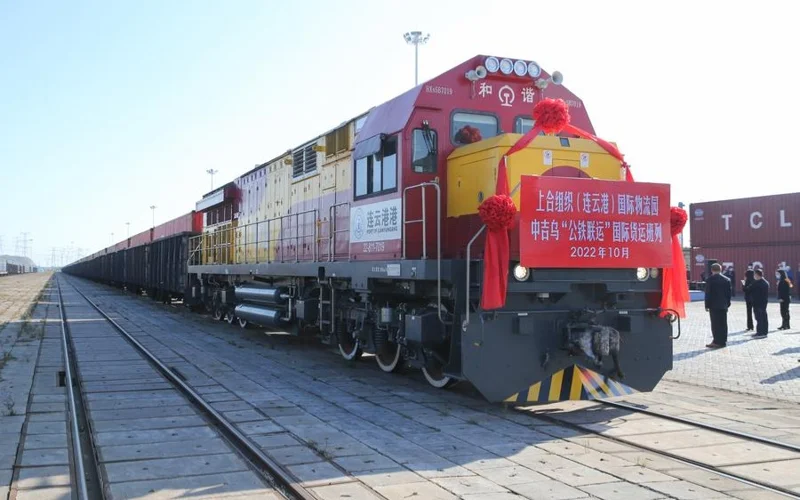 This file photo taken on Oct. 13, 2022 shows an international freight train about to depart from the Shanghai Cooperation Organization (Lianyungang) International Logistics Park in Lianyungang City, east China's Jiangsu Province.