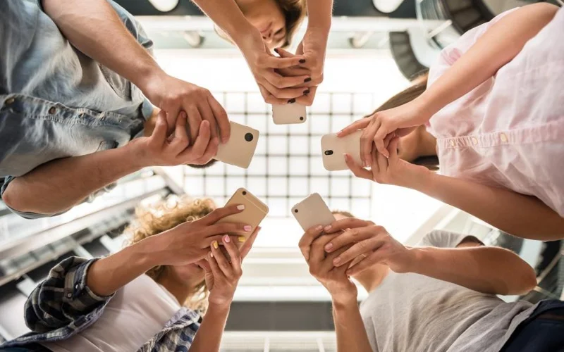 Почему страны создают собственные мессенджеры