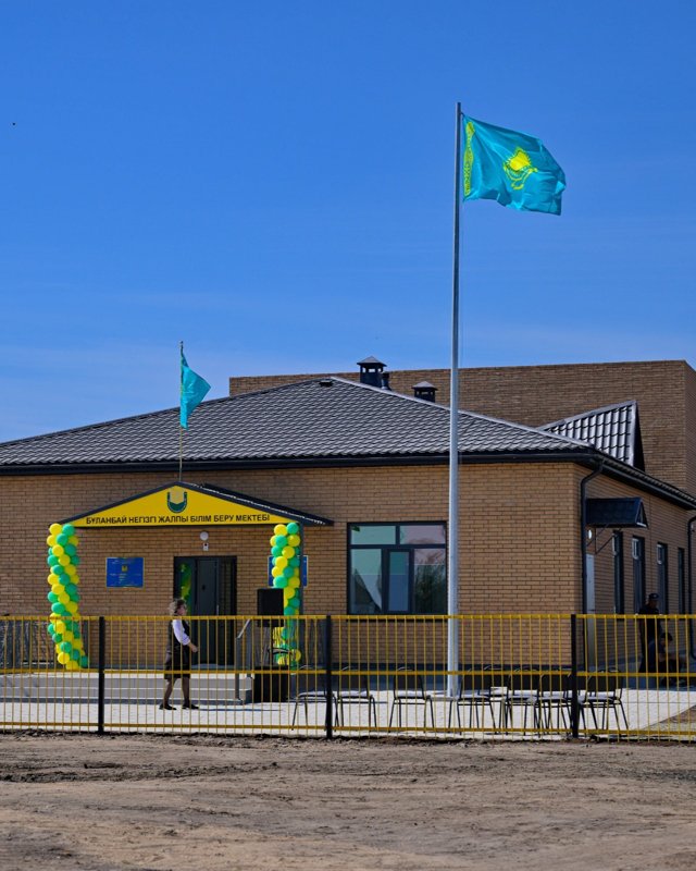 Новую школу взамен сгоревшей построили в Павлодарской области