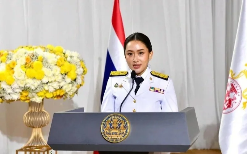 Суд отправил в отставку премьер-министра Таиланда