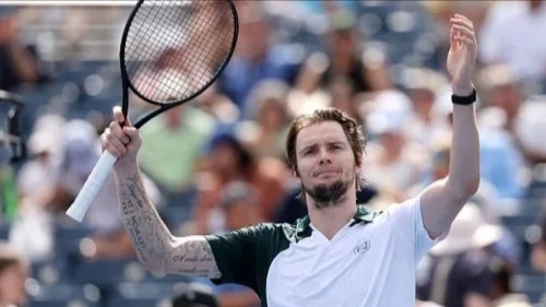 Kazakhstan's Bublik cruises into 3rd round of U.S. Open 2025
