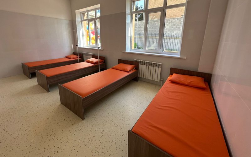 Zamanaýı jabdyq pen zerhanalar: Almatyda úsh emhana kúrdeli jóndeýden ótti Zamanaýı jabdyq pen zerhanalar: Almatyda úsh emhana kúrdeli jóndeýden ótti