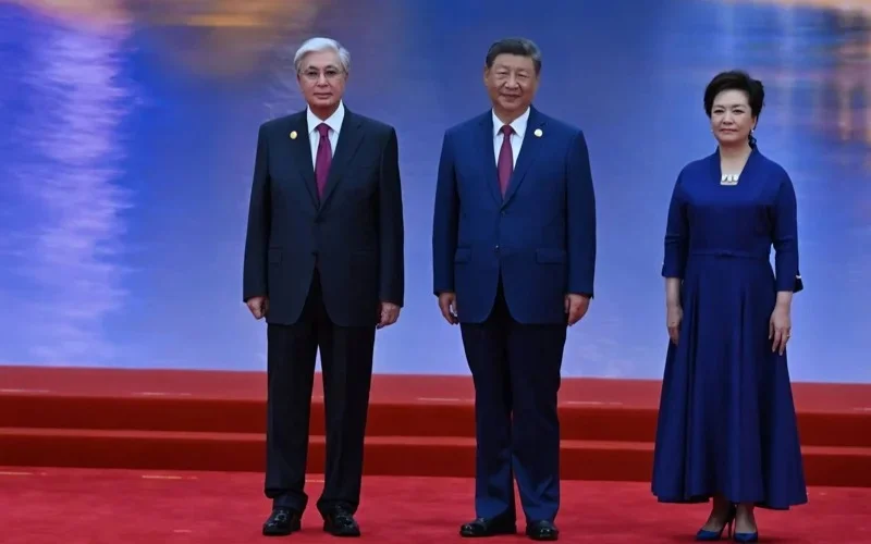 托卡耶夫总统出席上海合作组织峰会欢迎活动