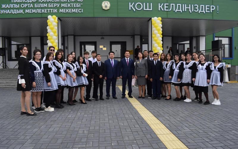 Новую школу на 1200 мест открыли в Павлодаре 
