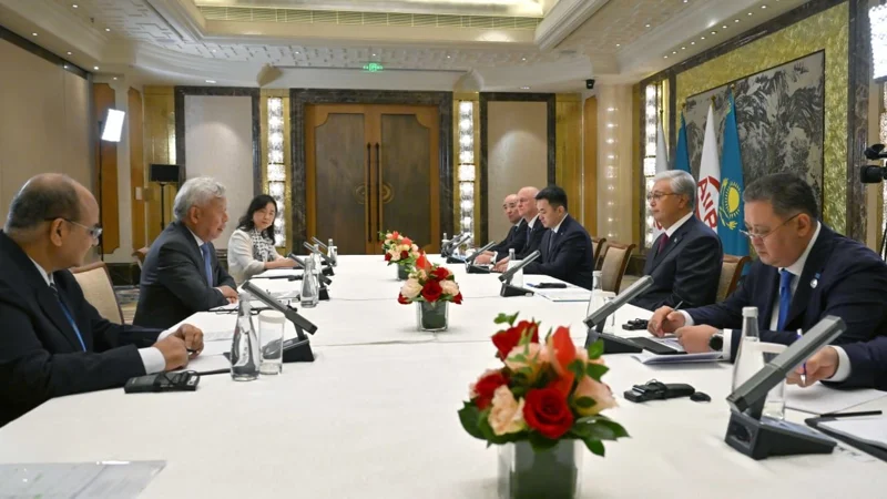 Президент Азия инфрақұрылымдық инвестициялар банкі президентімен кездесті