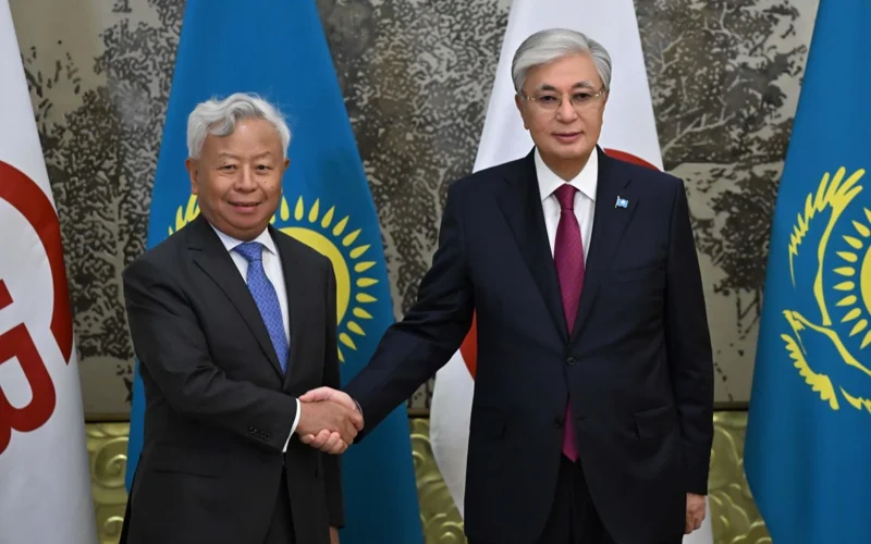 Президент Азия инфрақұрылымдық инвестициялар банкі президентімен кездесті