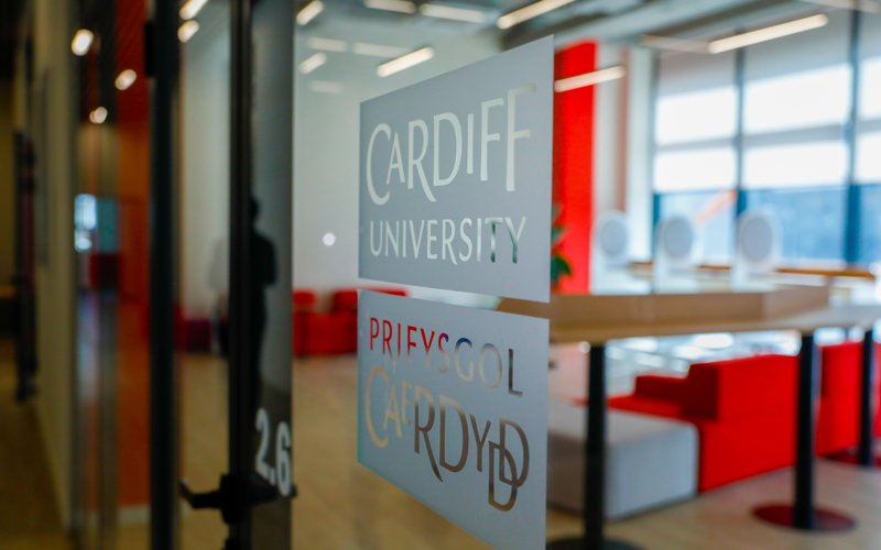 Кардифф Кардифф