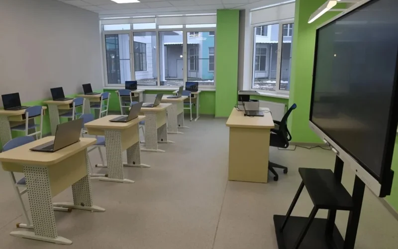 Number of three-shift schools in Kazakhstan reduces fourfold