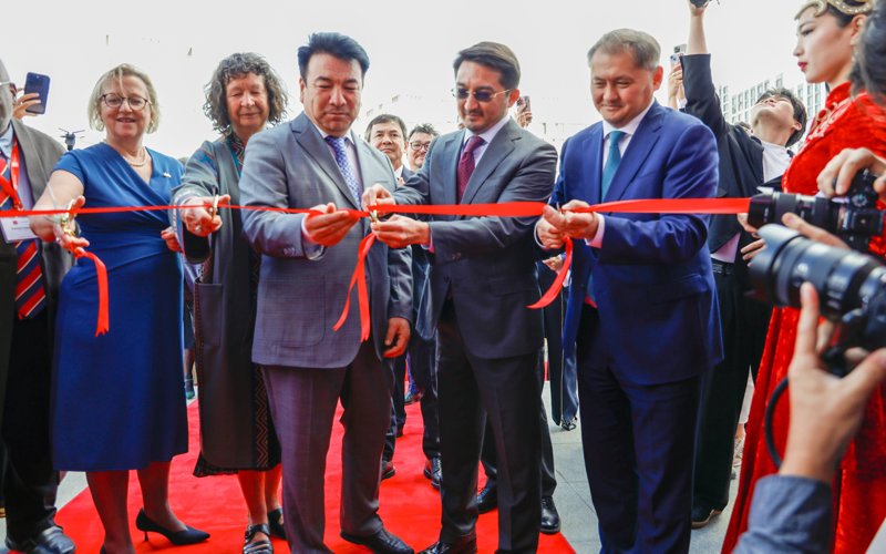 Открытие университета Кардифф Открытие университета Кардифф