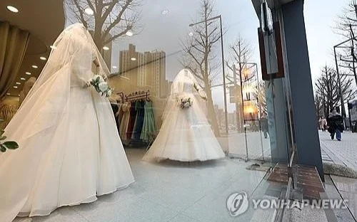 Число браков в Южной Корее растет второй год подряд