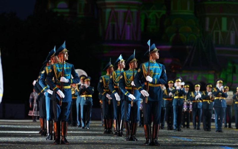 Казахстанский оркестр на Красной площади Казахстанский оркестр на Красной площади