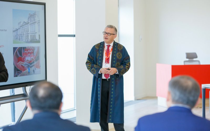 Открытие университета Кардифф Открытие университета Кардифф