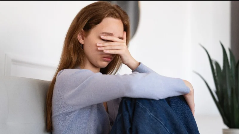 Көз жасын тыю