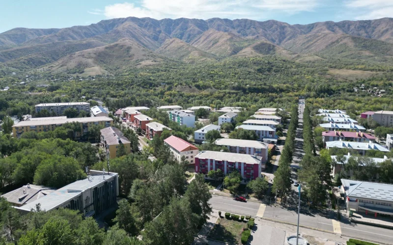 Завершается ремонт самой длинной улицы в Казахстане