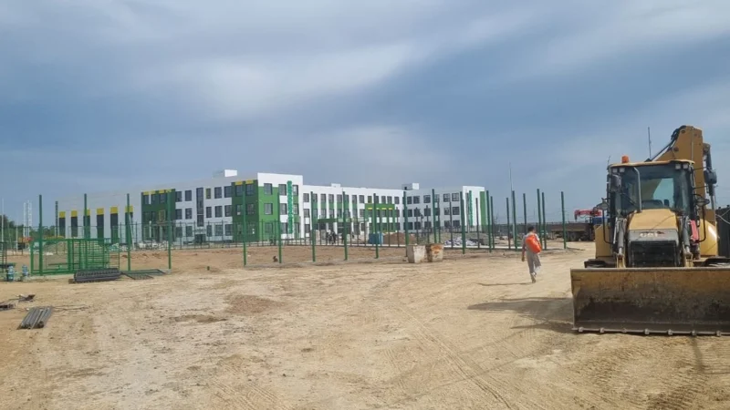 Почему в Уральске не сдали в срок новую школу на 600 мест