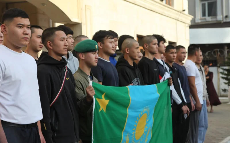 первая группа будущих пограничников выехала для прохождения службы в Зайсан