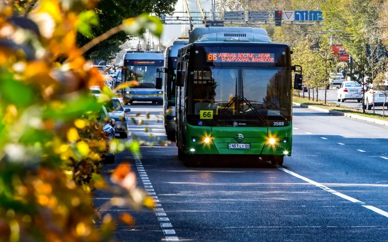 Алматы пробки автомобили дороги автобус транспорт