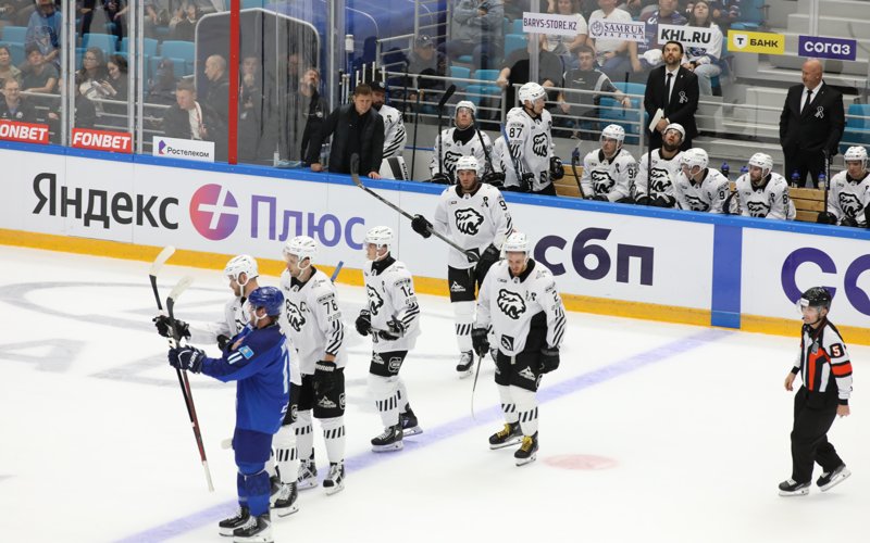 «Барыс» одолел челябинский «Трактор» «Барыс» одолел челябинский «Трактор»