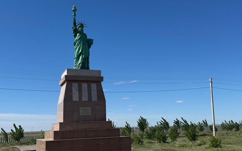 Париж в селе: фоторепортаж из Амангельдинского района п