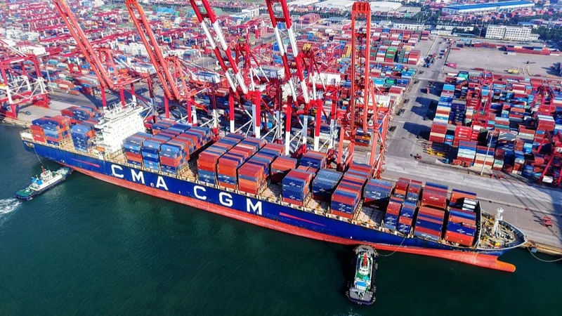 China's foreign trade rose 3.5% in first eight months