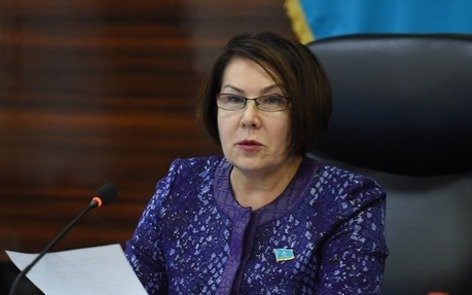 Gúljan Janpeıisqyzy QARAQUSOVA Gúljan Janpeıisqyzy QARAQUSOVA