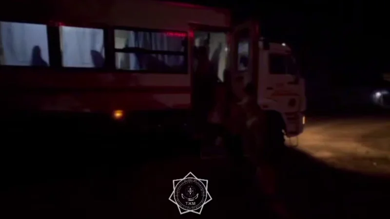 Неисправный автобус с 11 пассажирами эвакуировали в области Абай