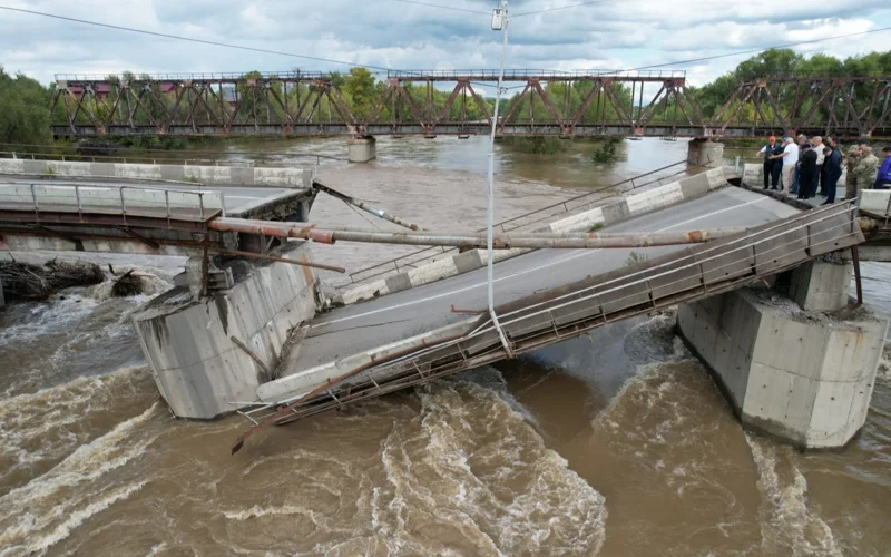 В Усть-Каменогорске решают судьбу Шнайдеровского моста
