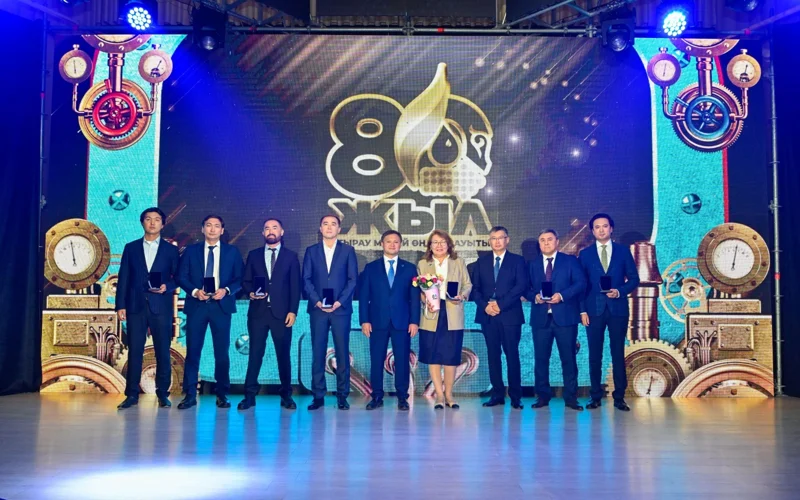 Atyraý munaı óńdeý zaýytynyń 80 jyldyǵy