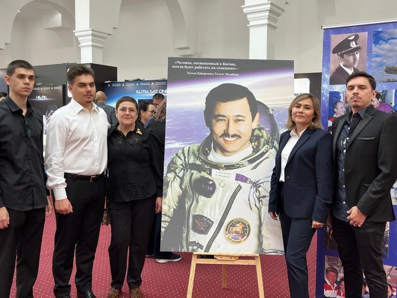 фотовыставка памяти Талгата Мусабаева фотовыставка памяти Талгата Мусабаева