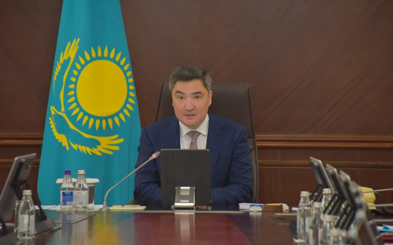 Олжас Бектенов 