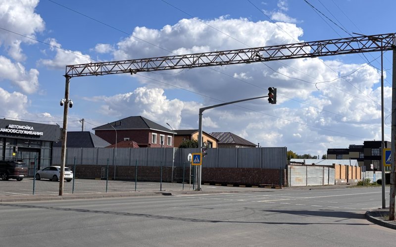 Pavlodar kóshelerinde bet-álpetti tanıtyn beınekameralar ornatylyp jatyr Pavlodar kóshelerinde bet-álpetti tanıtyn beınekameralar ornatylyp jatyr