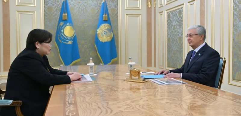Президент Конституциялық сот төрағасы Эльвира Азимованы қабылдады 