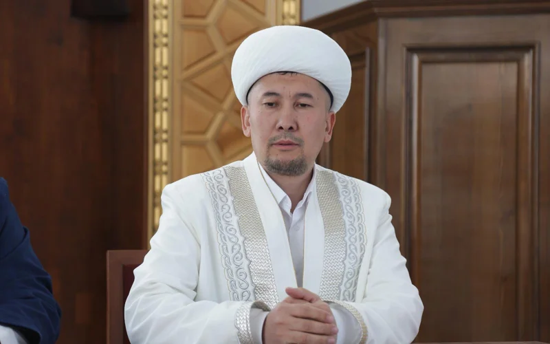 ДУМК опровергло слухи о причастности избившего отца к мечети