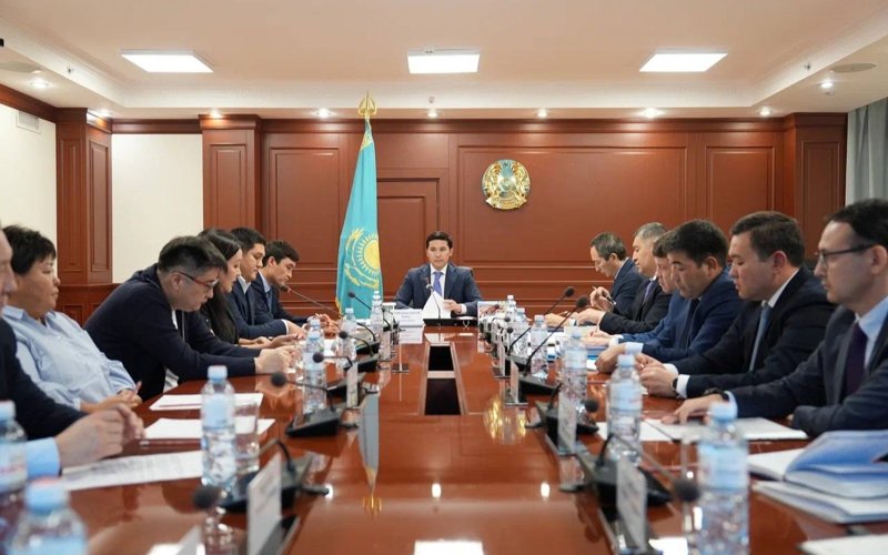 Erbol Myrzabosynov sýrdlımpııalyq sport túrleri boıynsha balalar sektsııalaryn kóbeıtýdi tapsyrdy Erbol Myrzabosynov sýrdlımpııalyq sport túrleri boıynsha balalar sektsııalaryn kóbeıtýdi tapsyrdy