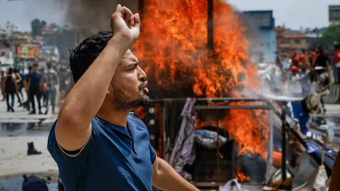 Протестующие в Непале требуют изменить конституцию